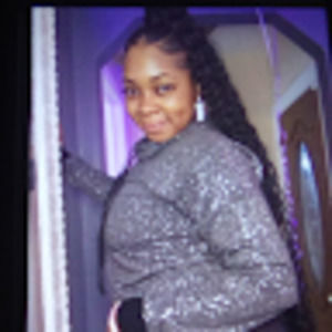 Meet your Posher, Curtisha